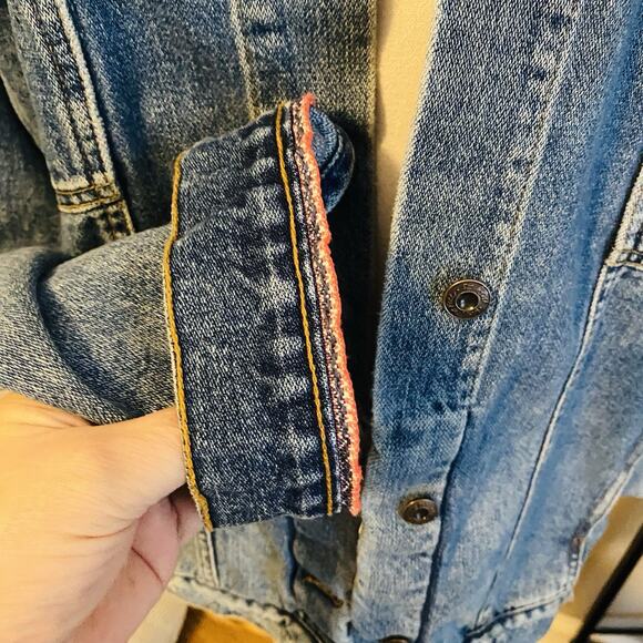 Free People Oversized Jean Jacket M Denim Distressed Retro Trucker Fall Boho - Picture 4 of 11